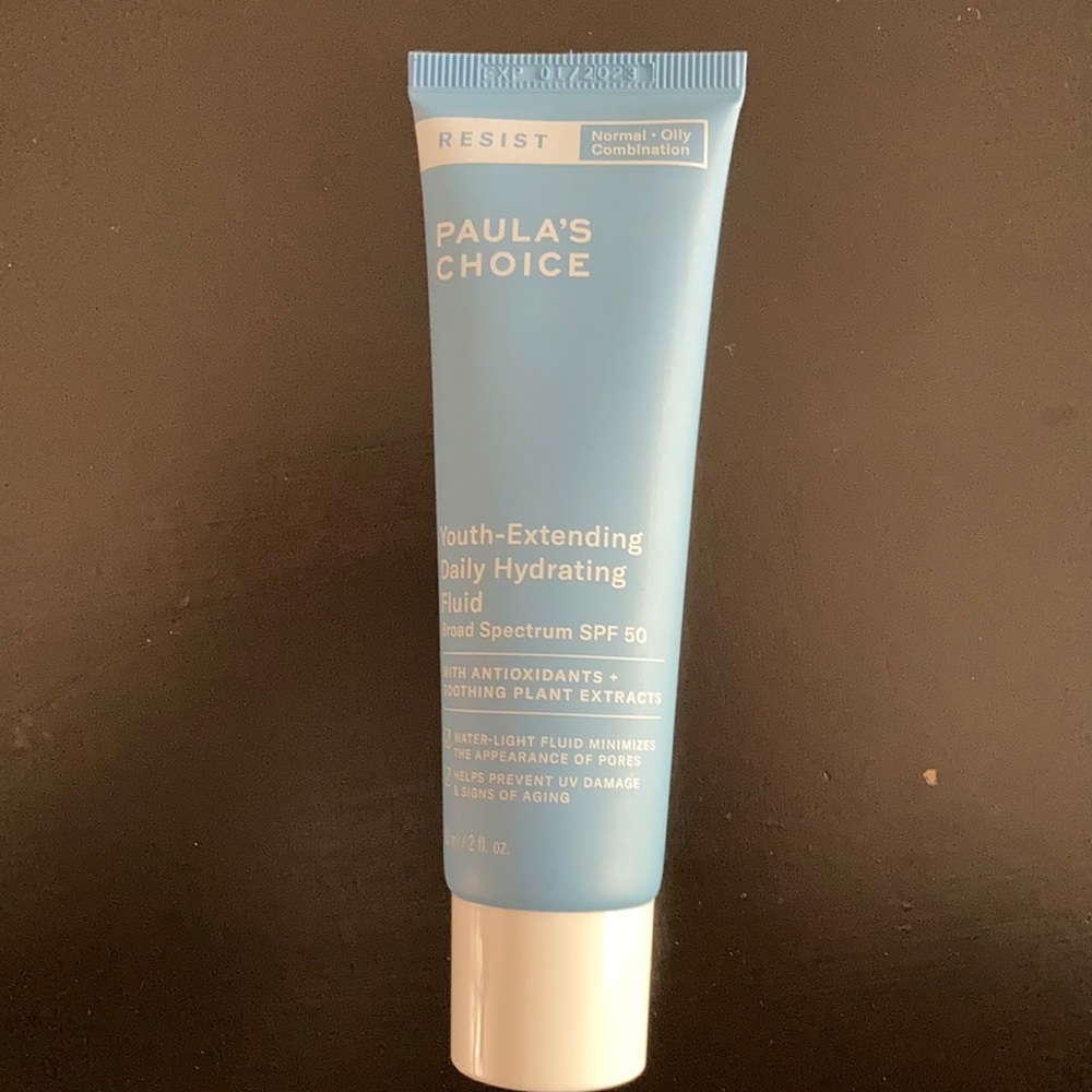 Paula’s Choice youth-extending daily hydrating fluid